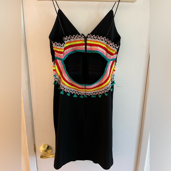 Alice + Olivia mini dress - size 6 fits like size 2/4! - Picture 4 of 10